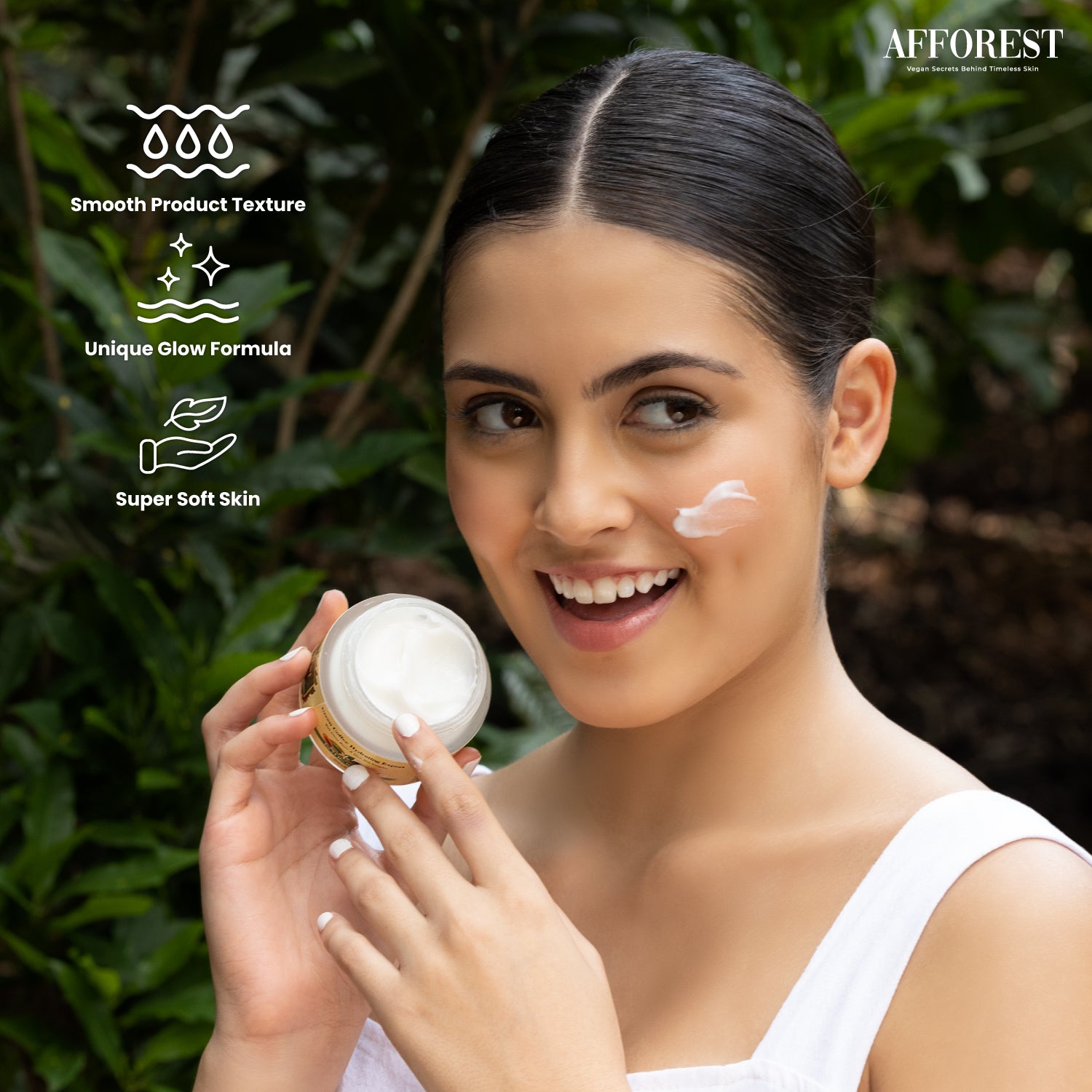 Green Coffee Hydrating Expert Day + Night Moisturiser